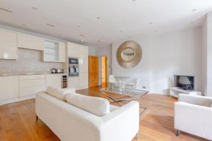 Central 2 Bedroom Flat near Hyde Park - image 9
