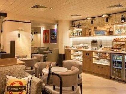 Hub by Premier Inn London Westminster Saint James' Park - image 4