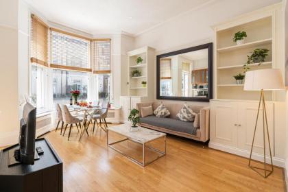 Stay at Kensington and Knightsbridge - image 21