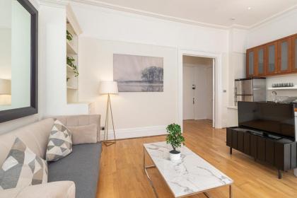 Stay at Kensington and Knightsbridge - image 24