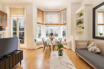 Stay at Kensington and Knightsbridge - image 29