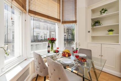 Stay at Kensington and Knightsbridge - image 30