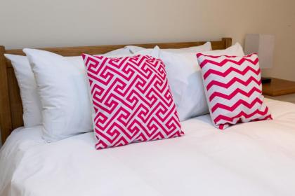 Modern and Bright 3 Bedroom House in Paddington - image 21