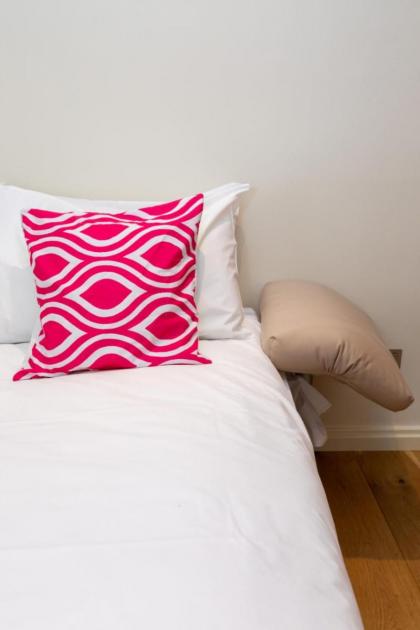 Modern and Bright 3 Bedroom House in Paddington - image 24