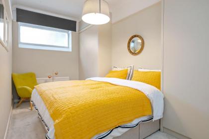 Period 3-Bed Maisonette next to the City of London - image 20