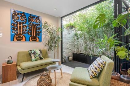 Period 3-Bed Maisonette next to the City of London - image 4