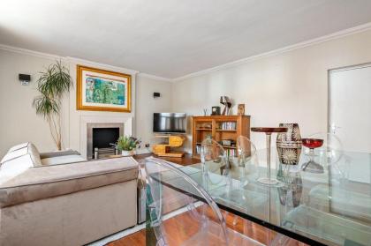 Period 3-Bed Maisonette next to the City of London - image 9