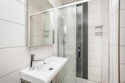 Charming Chelsea Studio Your Cozy Urban Retreat - image 10