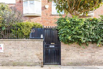 Little Venice House - image 21