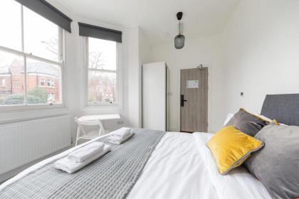 The Anson Hotel - Conveniently Located Sweet Space Near Transportation Stations - image 3