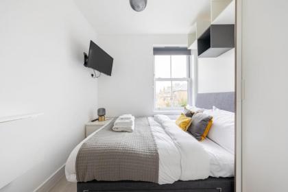 London Double Bedroom Hotel In Tufnell Park With WiFi