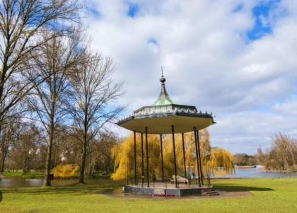 Charming Hotel with Kitchen & Laundry near Tufnell Park - image 24