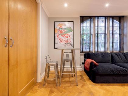 Pass the Keys Stylish 1 bedroom flat by Kings Road in Chelseag - image 13