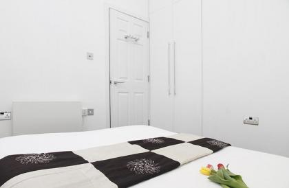 Holiday Lets London - I3 - image 8