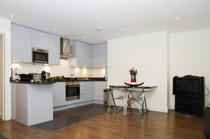 Holiday Lets London - C - image 26