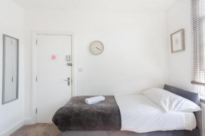 Studio9 Rooms - image 13
