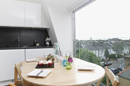 Holiday Lets London - I5 - image 8