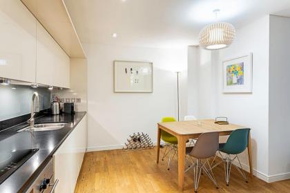 Perfect Paddington Pad - image 11