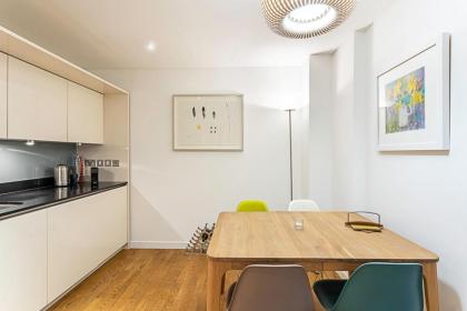 Perfect Paddington Pad - image 13