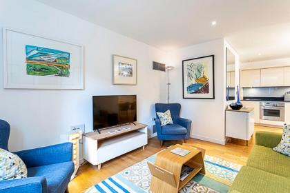 Perfect Paddington Pad - image 15