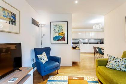 Perfect Paddington Pad - image 16