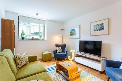 Perfect Paddington Pad - image 17
