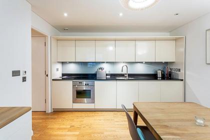 Perfect Paddington Pad - image 8