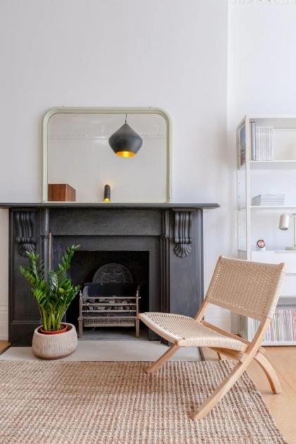 Stylish & Light Victorian 2BD Flat - Holland Park - image 11