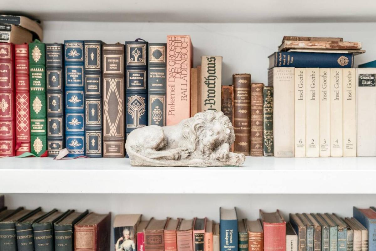 Chic Top Floor Apartment in the heart of Notting Hill Ladbroke Grove - image 6