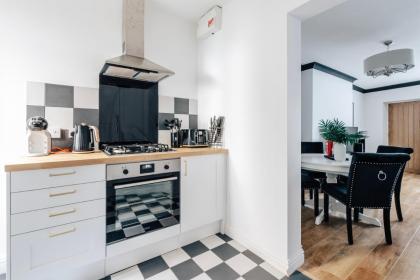 Chic 1 Bed Flat Zone 2 Hampstead Swiss Cottage - image 24