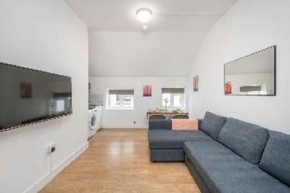 One BR Central London Mews Heaven - image 15