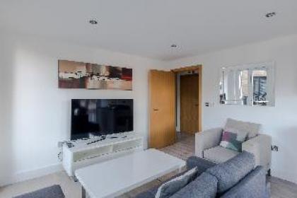 Two BR apt with view in the heart of King's Cross - image 11