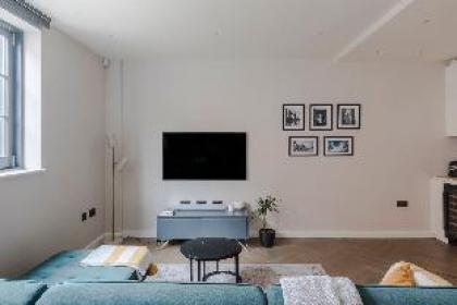 Two Bed House by Regent¿s Park - image 17