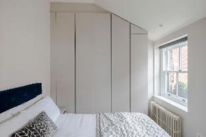 Two Bed House by Regent¿s Park - image 6