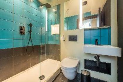 The Very Important Influencers¿ 1BR Penthouse
