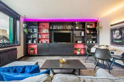 The Very Important Influencers¿ 1BR Penthouse - image 8