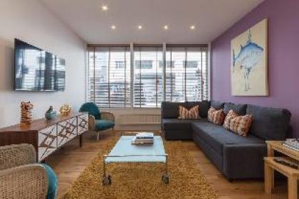 Central London's ultimate scape - 2 bed / 2 bath - image 2