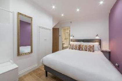 Central London's ultimate scape - 2 bed / 2 bath - image 7