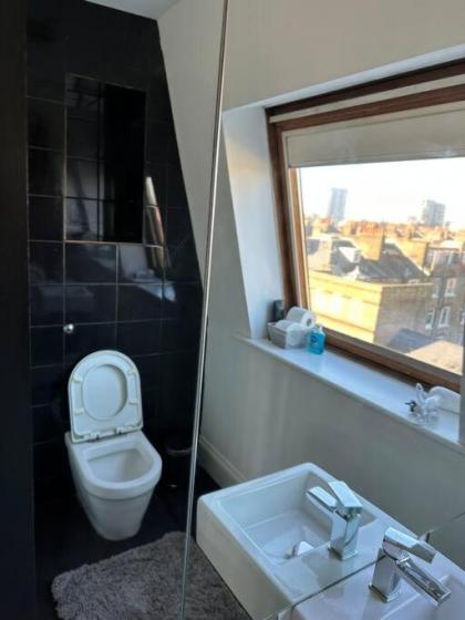 Central London Apartment - Yvonné - image 3