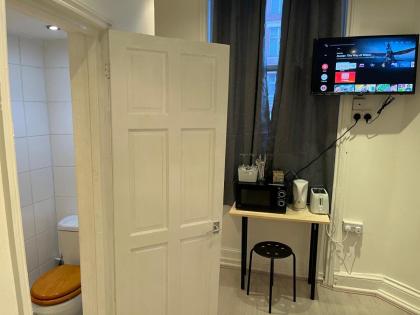 Y2 guest house - image 13