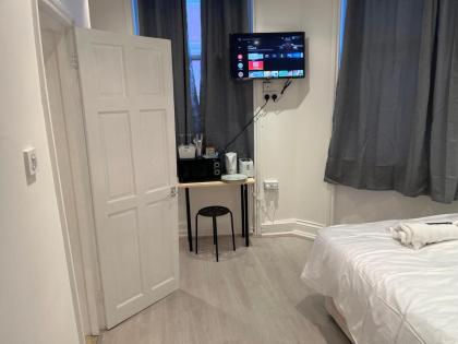 Y2 guest house - image 15