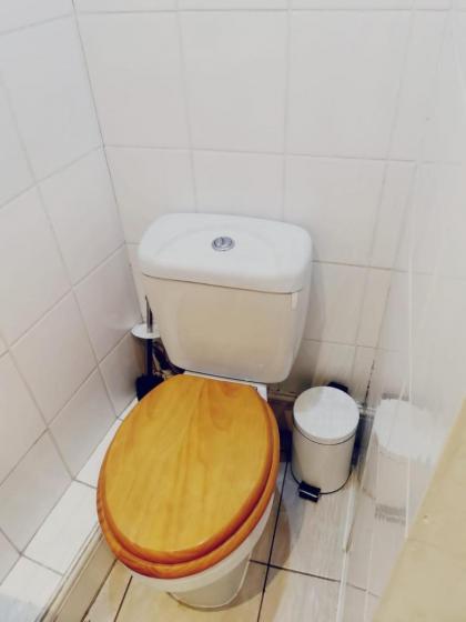 Y2 guest house - image 4