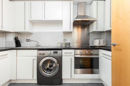 The Hackney Central Apartment - image 19