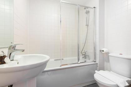 The Hackney Central Apartment - image 2