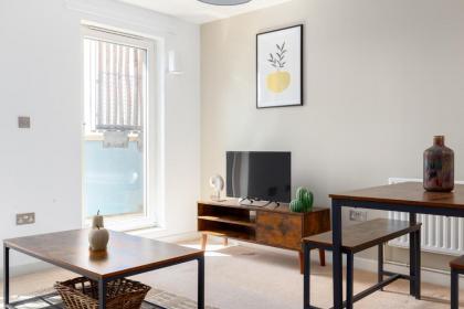 The Hackney Central Apartment - image 5