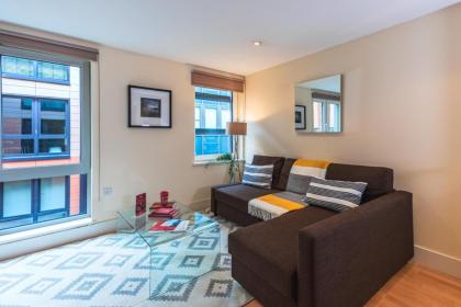 One Bed Serviced Apartment near Blackfriars - image 10