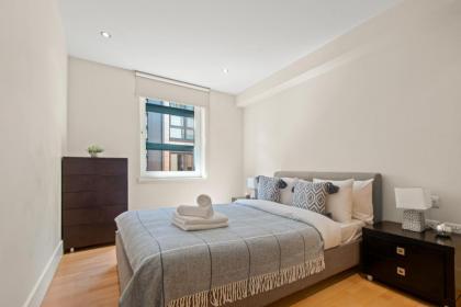One Bed Serviced Apartment near Blackfriars - image 4