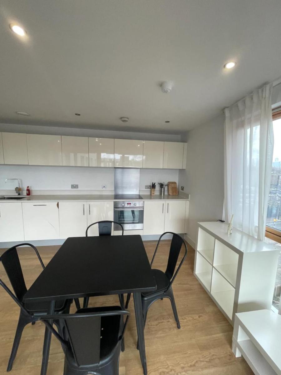 Peaceful 1BD Flat with Balcony - Bethnal Green - image 5