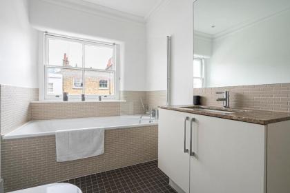 Spacious and Comfy 4 Bedroom House near Oxford Street and marble Arch - image 18