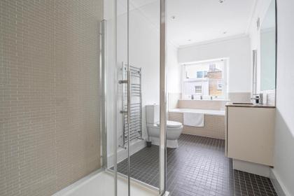 Spacious and Comfy 4 Bedroom House near Oxford Street and marble Arch - image 20